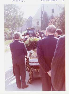 Photograph [Stella Musulin] of Anton Schickelgruber and Bruce Duncan at W. H. Auden's Funeral 1973-10-04